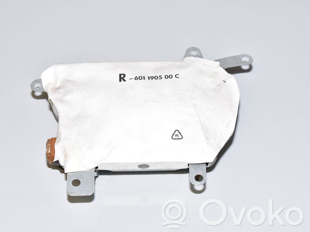 Front door airbag   7034058