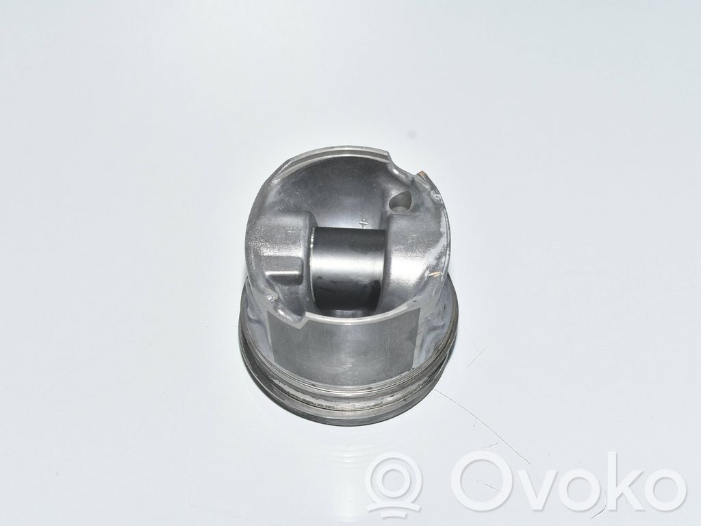BMW 7 F01 F02 F03 F04 Piston 
