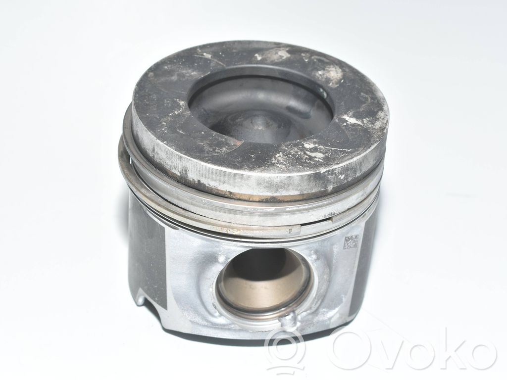 BMW 7 F01 F02 F03 F04 Piston 