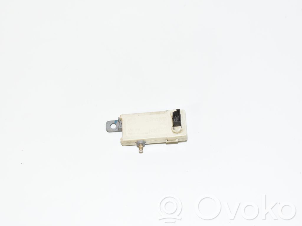 BMW 3 E46 Antenas pastiprinātājs 