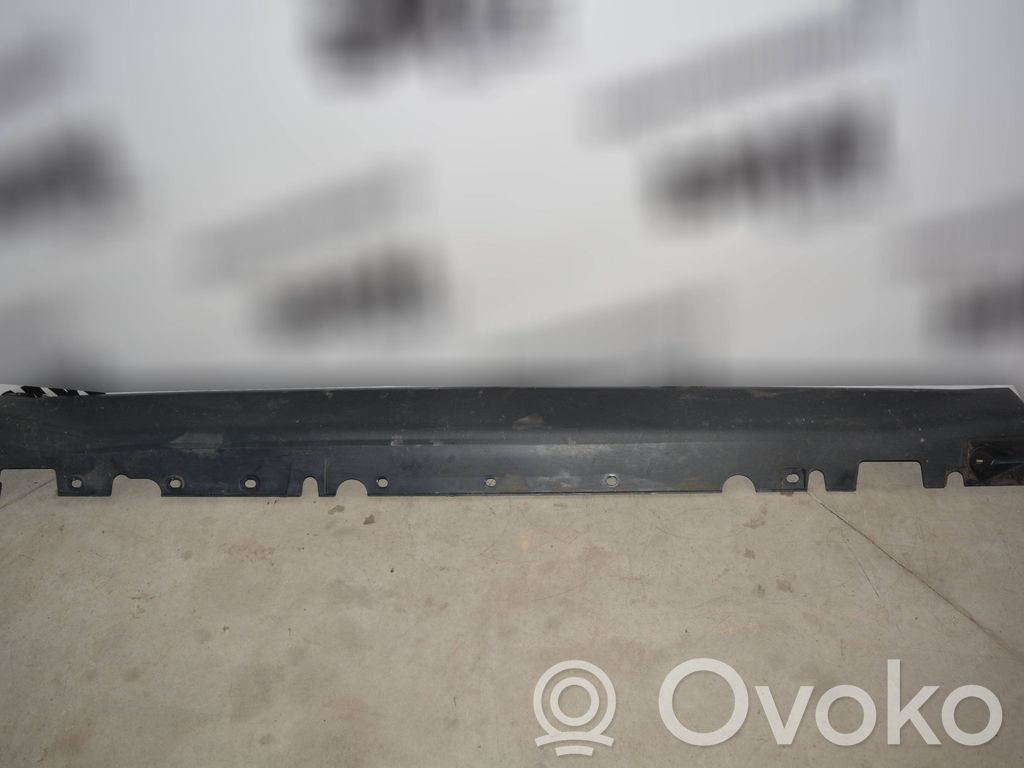 BMW X5 E70 Sill 