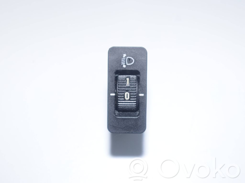Headlight level height control switch   8360460