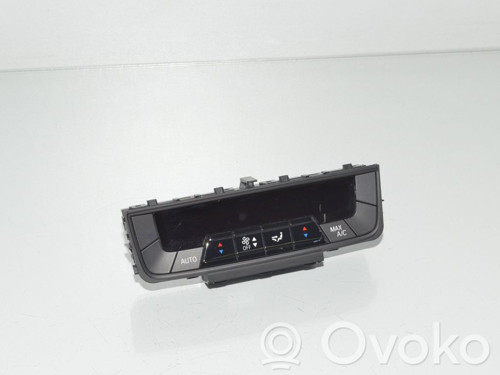 BMW iX Climate control unit 