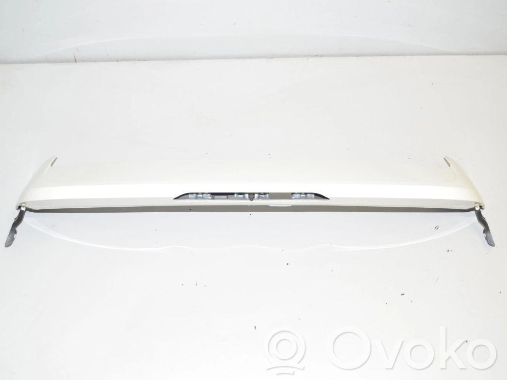 BMW 2 F46 Spojler klapy tylnej / bagażnika 