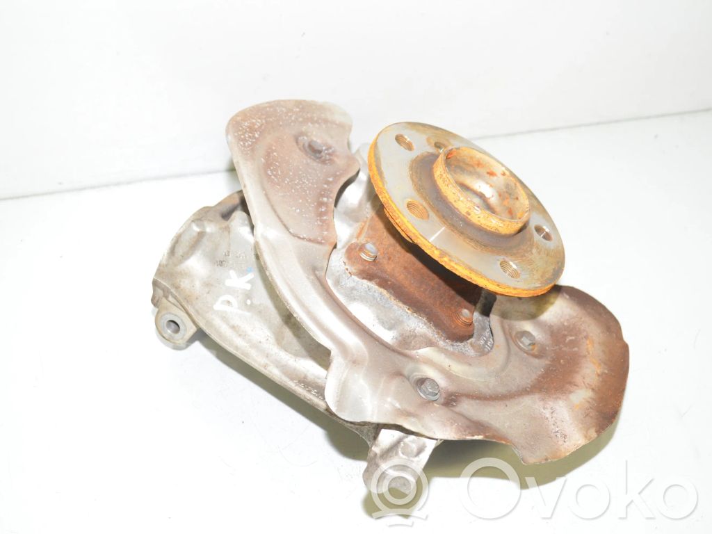 Cubo de rueda delantera   6852159,31216852159,33416867927,33416852156,6852156,6867927