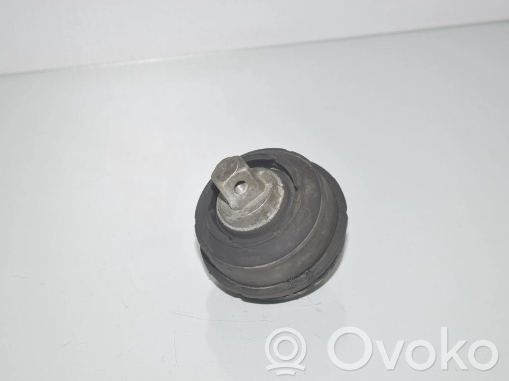 BMW 5 E39 Engine mount bracket 