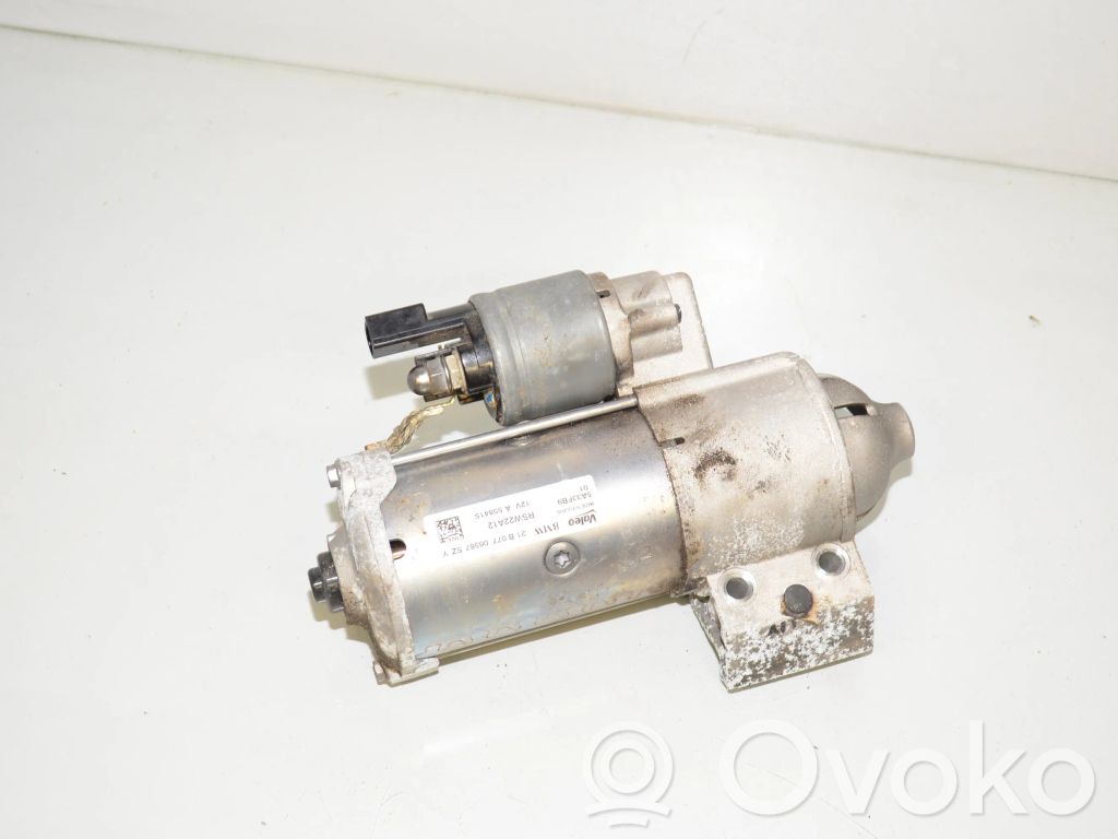 BMW 3 G20 G21 Starteris 