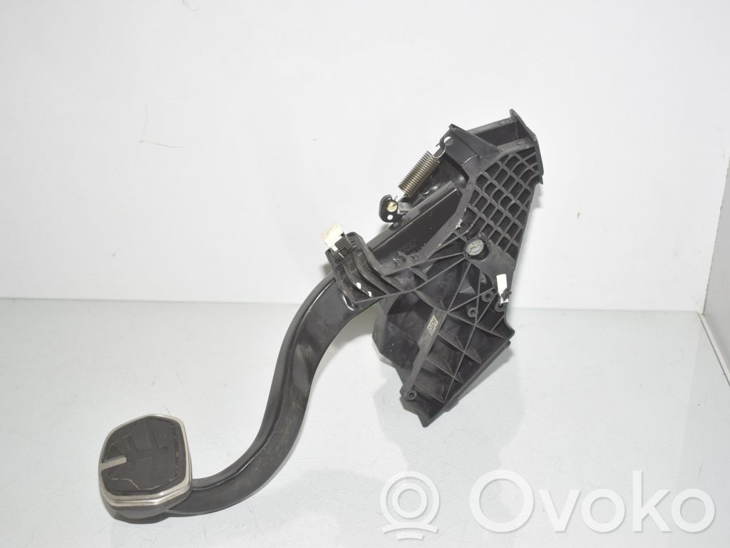BMW 1 F40 Pedal de freno 