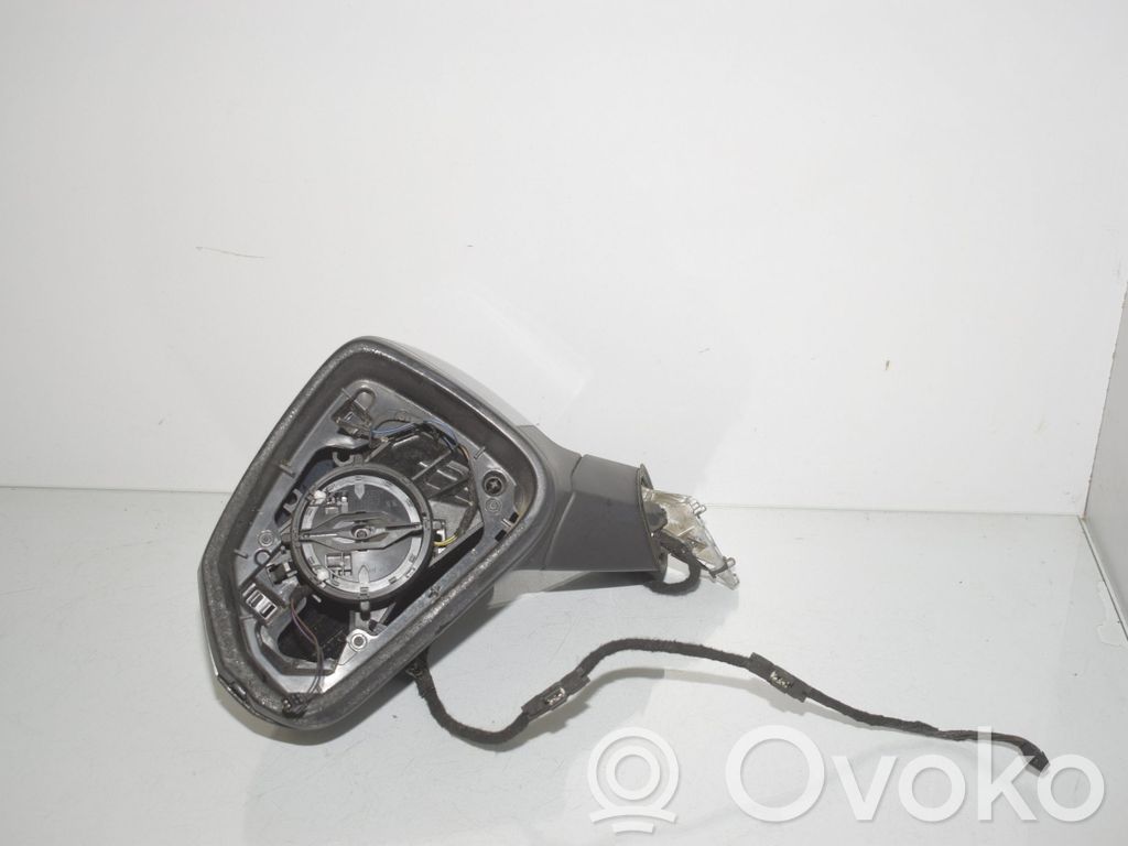 BMW 2 Active Tourer U06 Front door electric wing mirror 