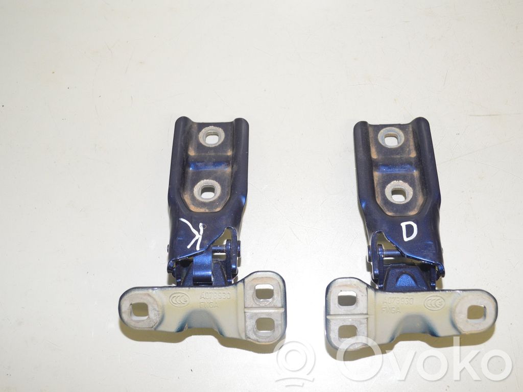 BMW 2 F45 Tailgate/trunk/boot hinge 