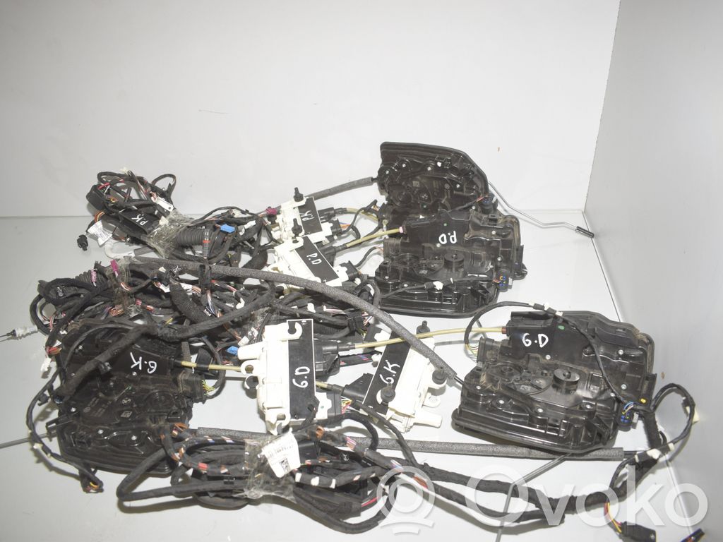 BMW 7 G11 G12 Front door soft close latching motor 