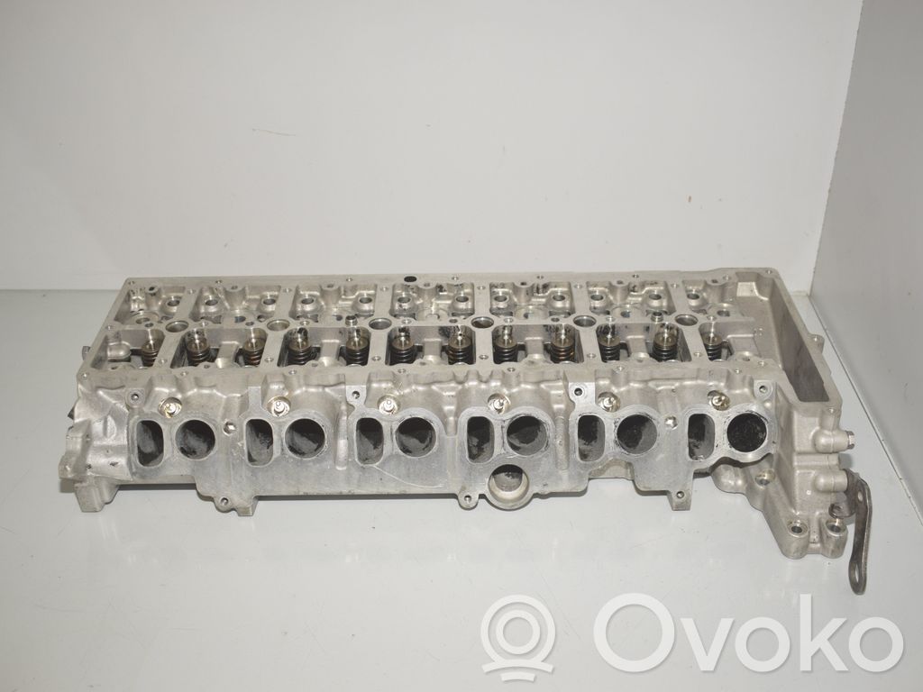 BMW 7 F01 F02 F03 F04 Engine head 