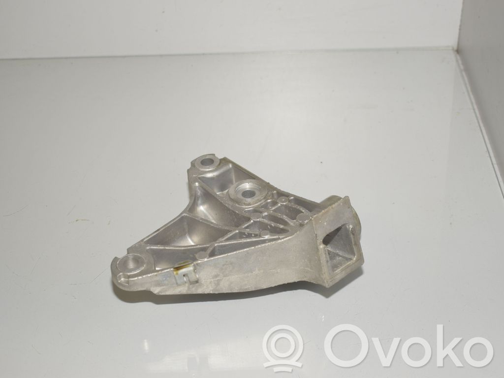 BMW 5 F10 F11 Łapa / Mocowanie silnika 