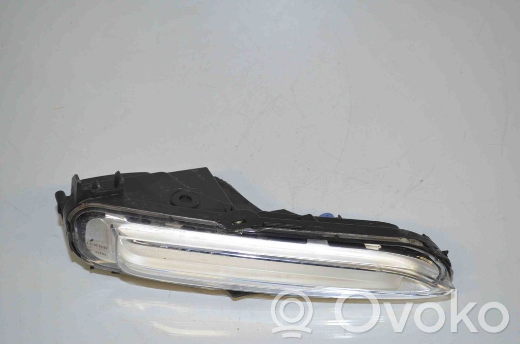 BMW i3 Front indicator light 
