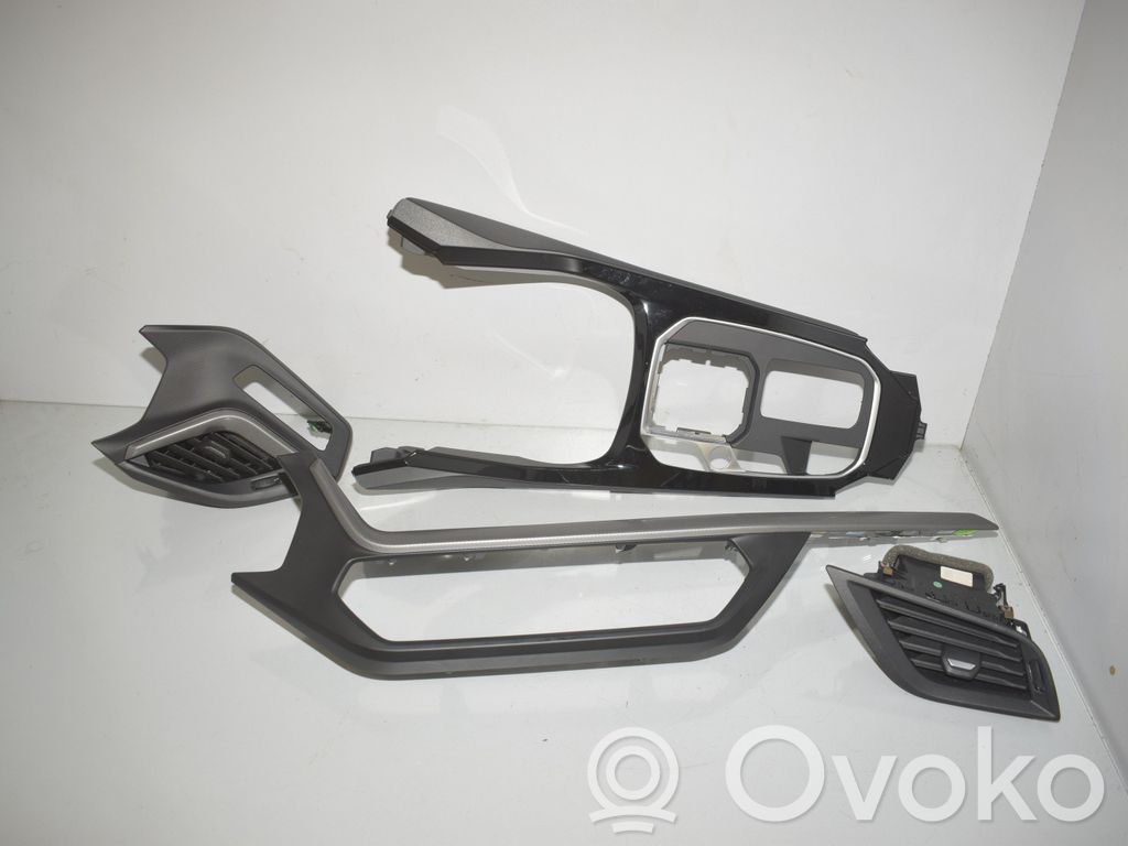 BMW 1 F40 Zestaw ozdobnych elementów wyposażenia wnętrz 