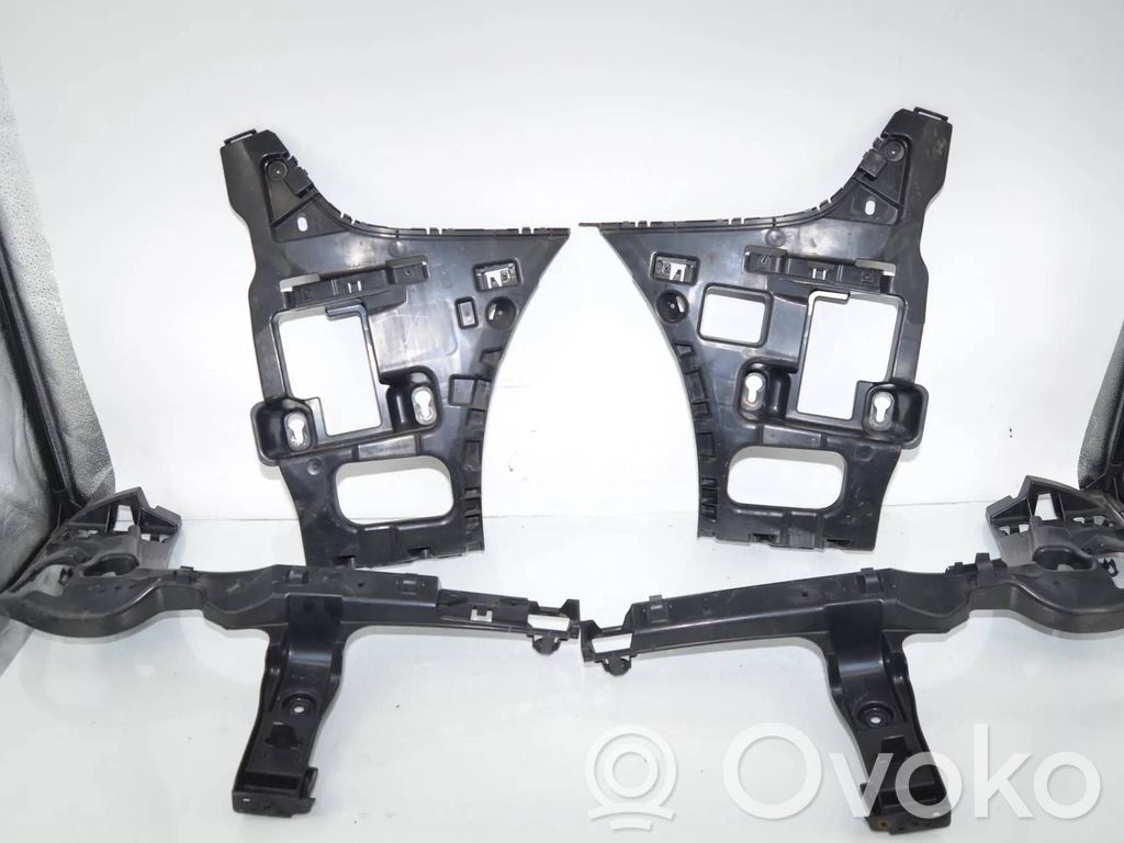 BMW 2 F46 Suport montare bară spate 