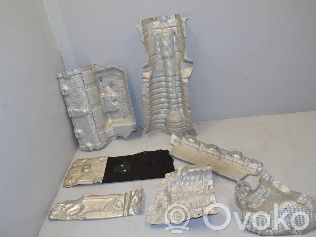 BMW 3 G20 G21 Heat shield in engine bay 