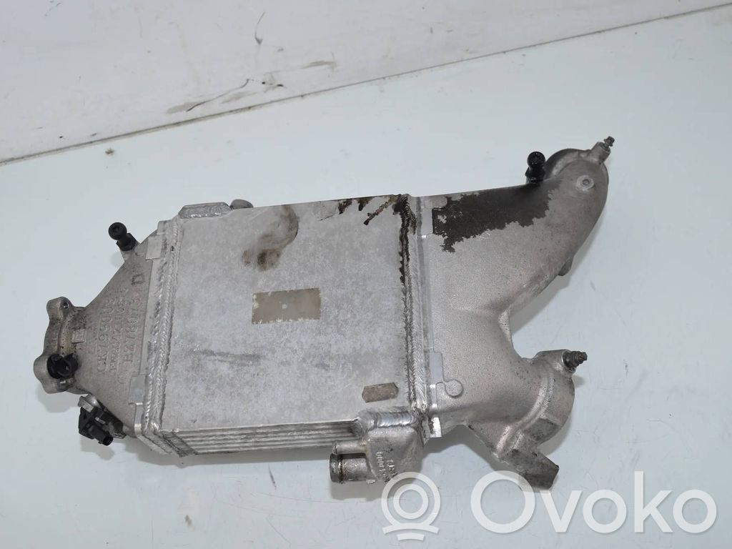 BMW 5 F10 F11 Interkūlerio radiatorius 