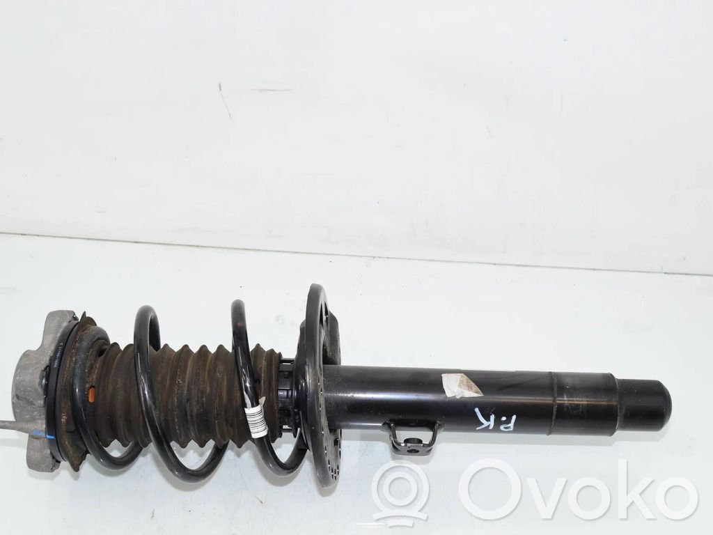 BMW 2 G42 Ammortizzatore anteriore con molla elicoidale 