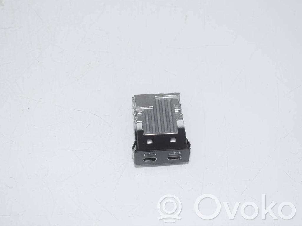 Gniazdo / Złącze USB   8711938,84108711938,5A84160,84105A84160