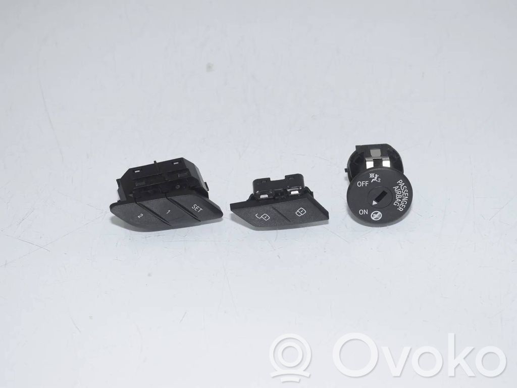 BMW 3 G20 G21 Seat memory switch 