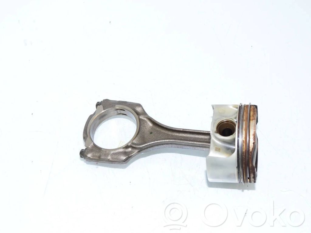 BMW X5 F15 Piston with connecting rod 