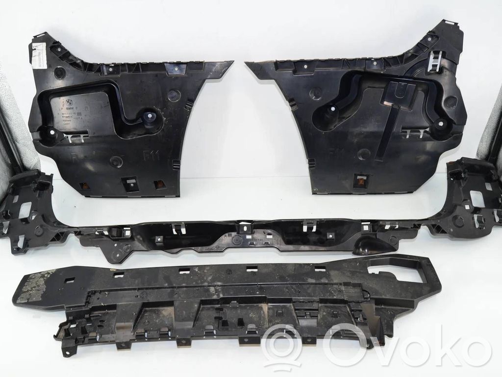 BMW 5 F10 F11 Uchwyt / Mocowanie zderzaka tylnego 