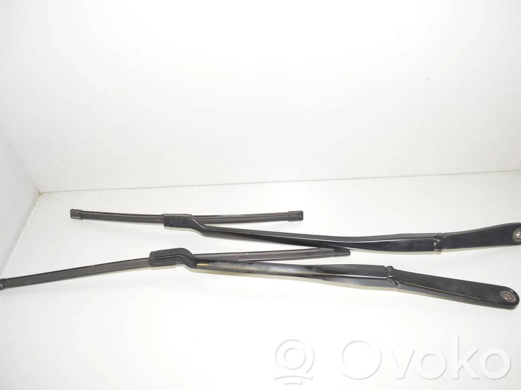 BMW 5 G30 G31 G38 Ramię wycieraczki szyby przedniej / czołowej