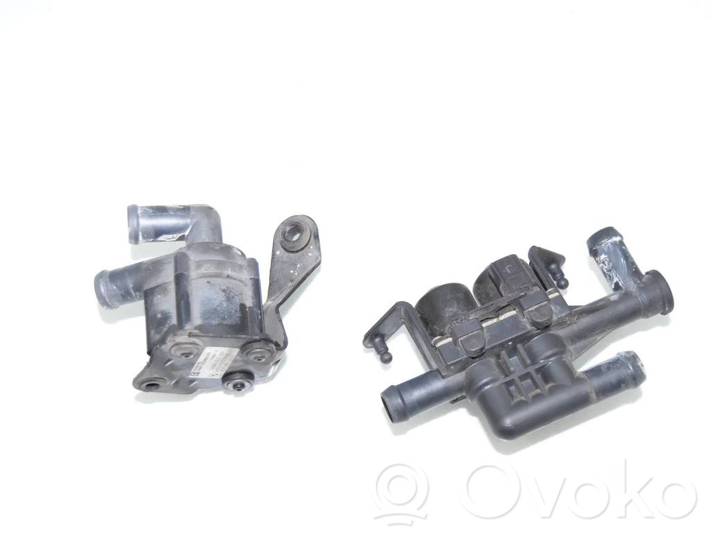 BMW 5 F10 F11 Pompa elettrica dell’acqua/del refrigerante ausiliaria