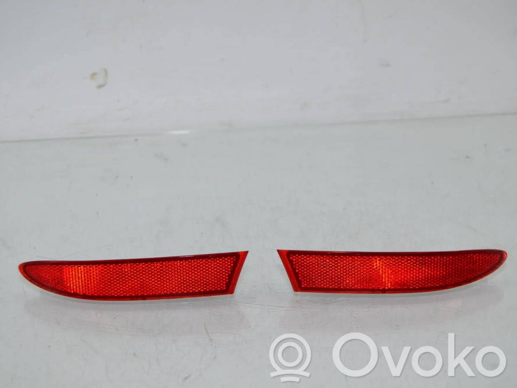BMW X3 F25 Reflector spate