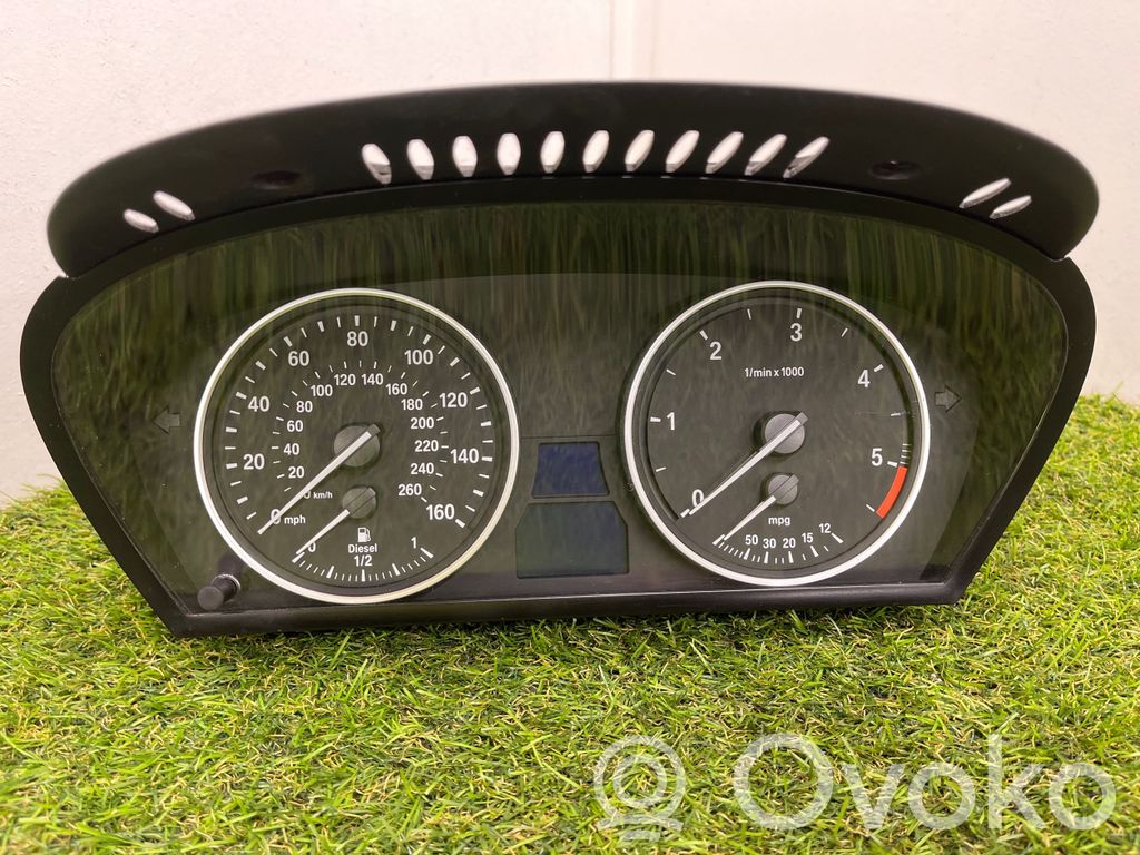 BMW X5 E70 Speedometer (instrument cluster) 