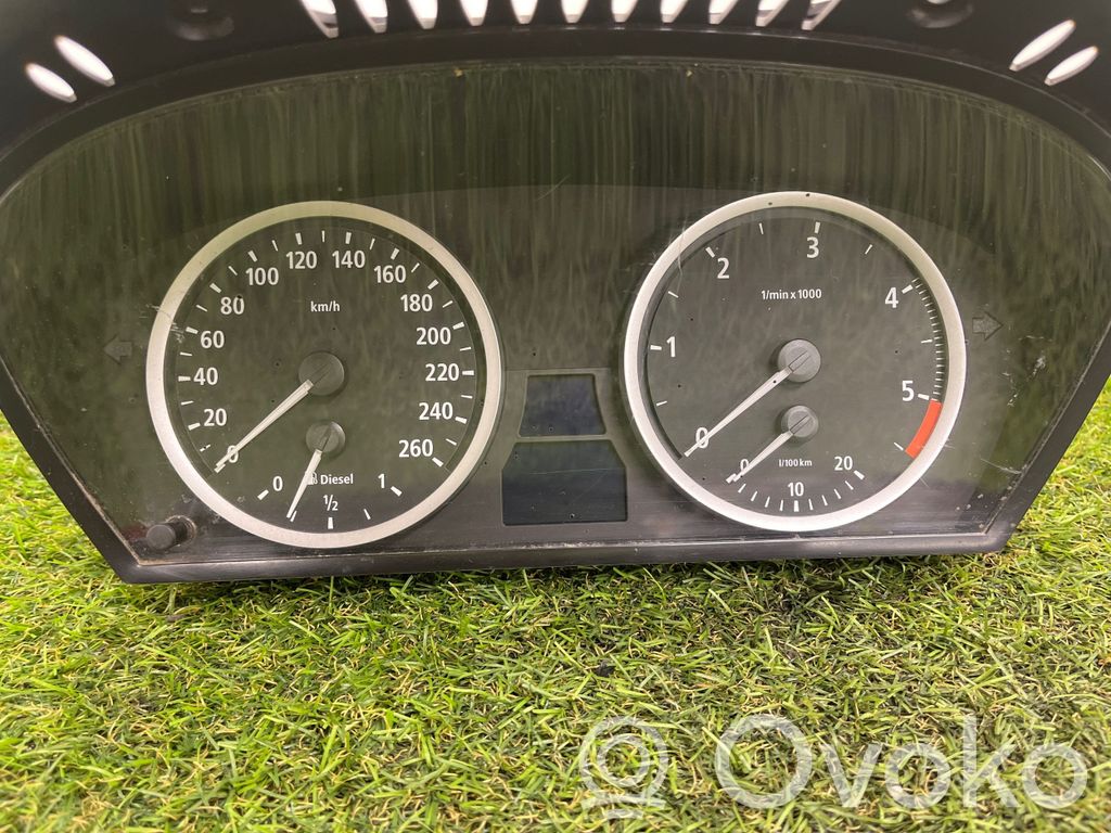 BMW 5 E60 E61 Speedometer (instrument cluster) 