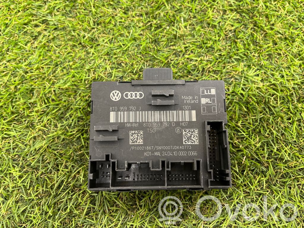 Audi A5 8T 8F Door control unit/module 