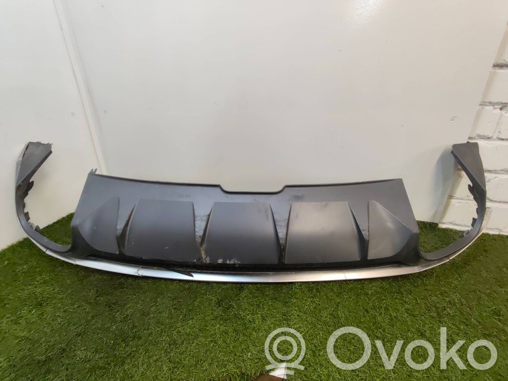Audi S5 F5 Moldura inferior del parachoques trasero 