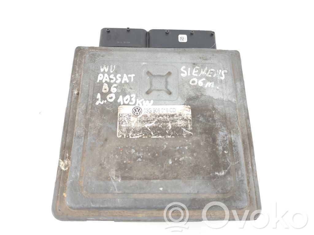 Volkswagen PASSAT B6 Engine control unit/module 