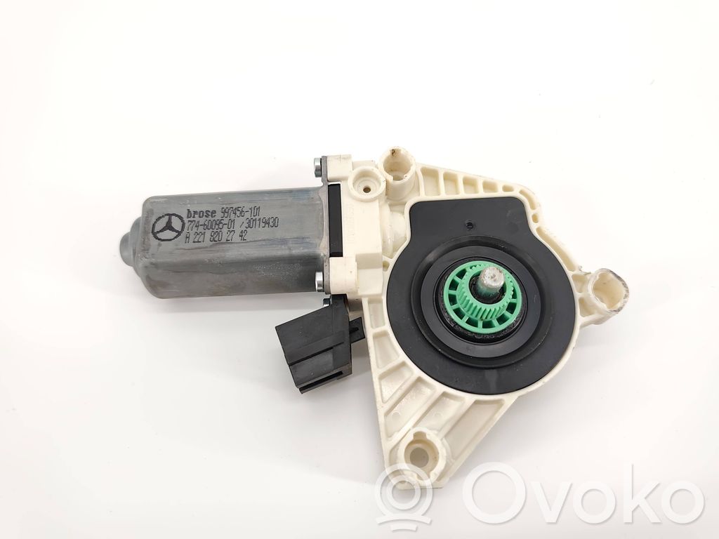 Mercedes-Benz S W221 Silnik regulatora szyby drzwi przednich 