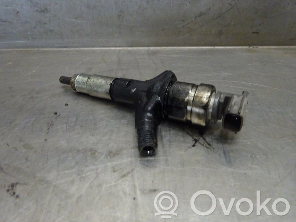 Inyector de combustible   16613AA030,16613AA030