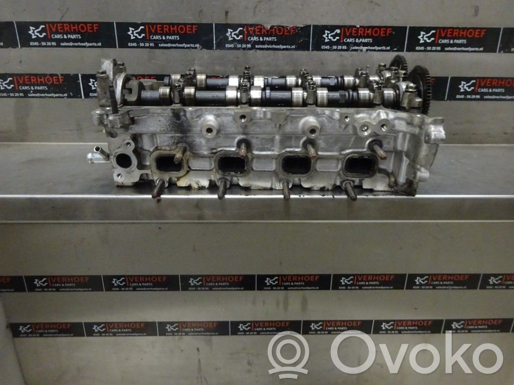 Toyota Avensis T270 Głowica silnika 
