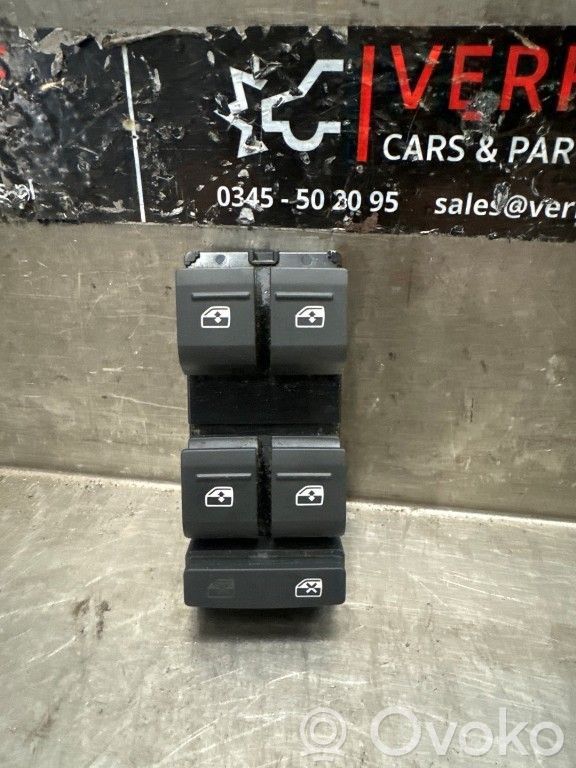 Audi Q3 F3 Przyciski szyb 