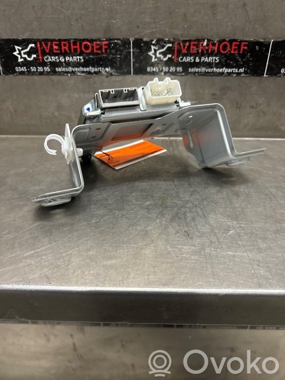 Suzuki Swift III Engine start stop button switch 
