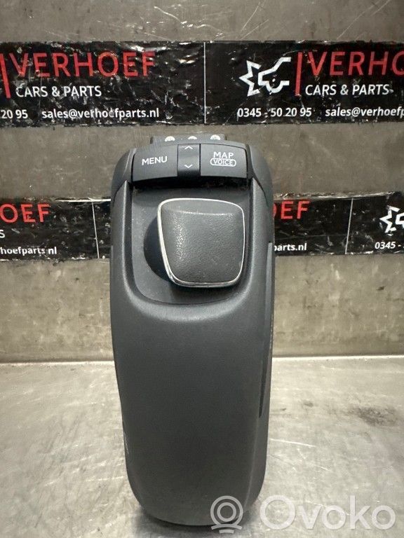 On-board computer control switch   8478076010,8478076010