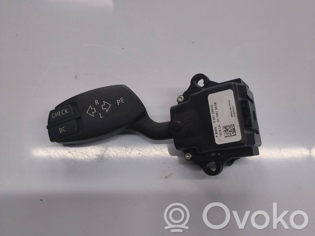 Suuntavilkun vipu   6951349,0110675008