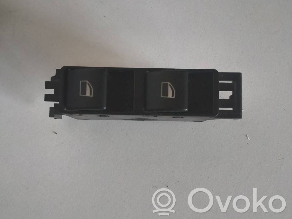 Electric window control switch   6902179