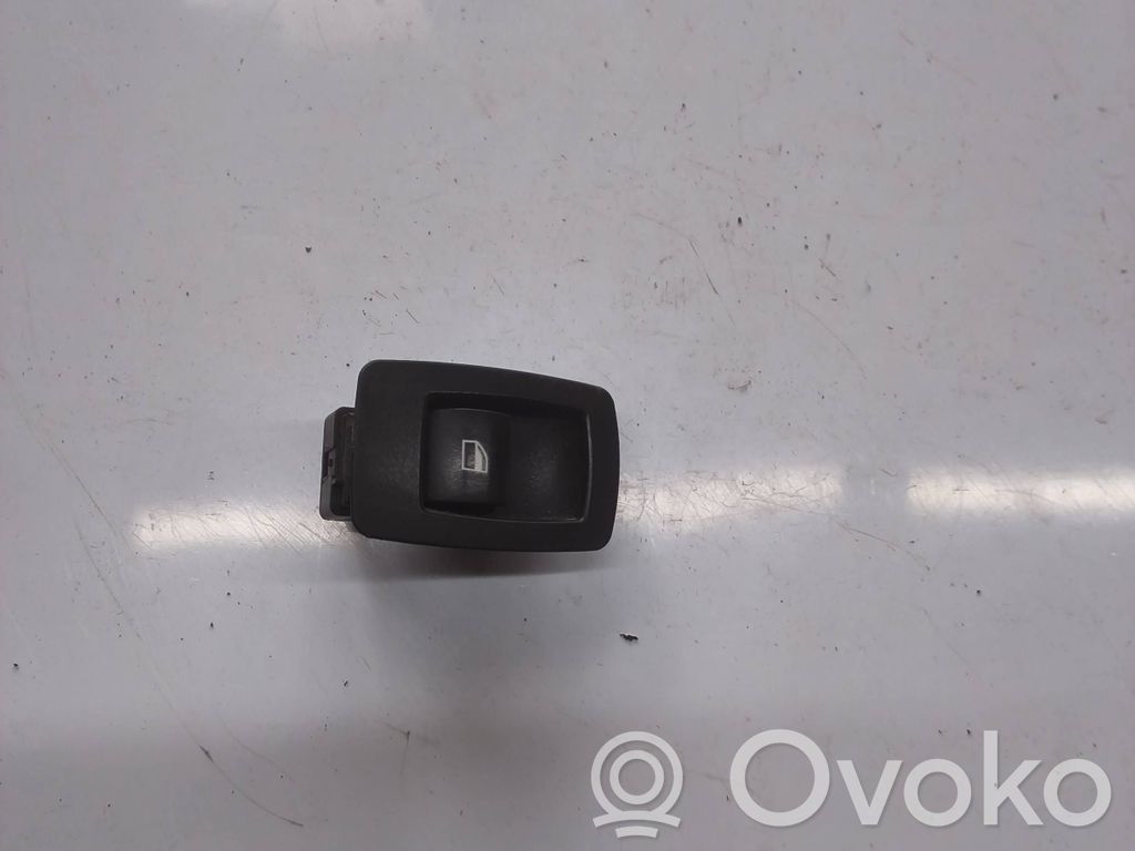 Electric window control switch   15979800