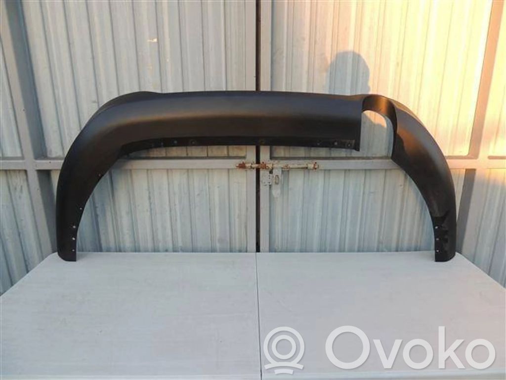 Ford Focus Moldura inferior del parachoques trasero 