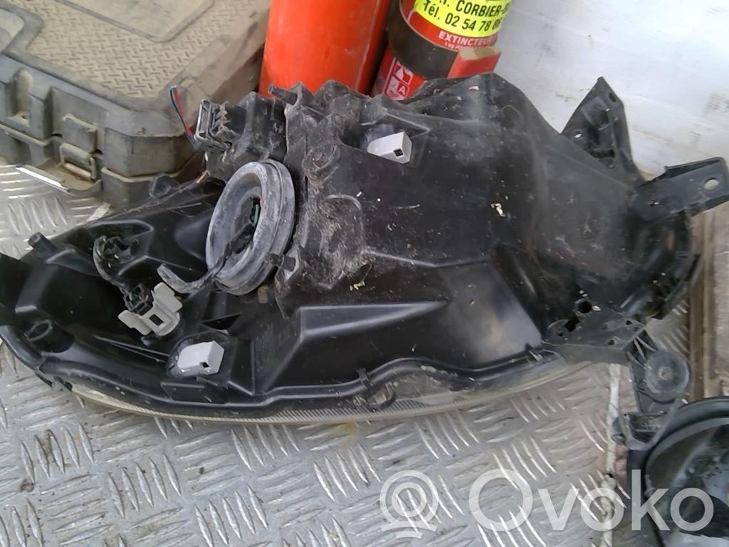 Nissan Micra Scheinwerfer 