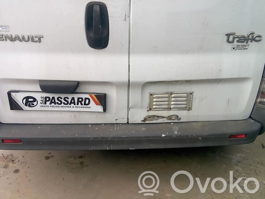 Renault Trafic II (X83) Parachoques 