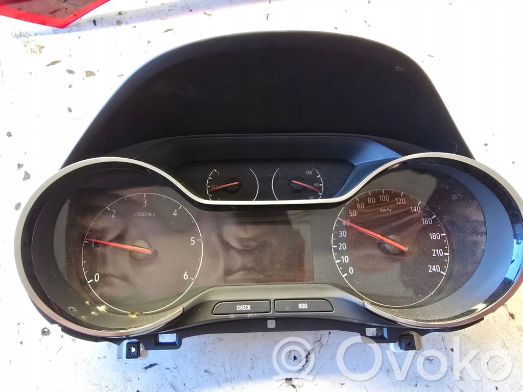 Opel Crossland X Speedometer (instrument cluster) 