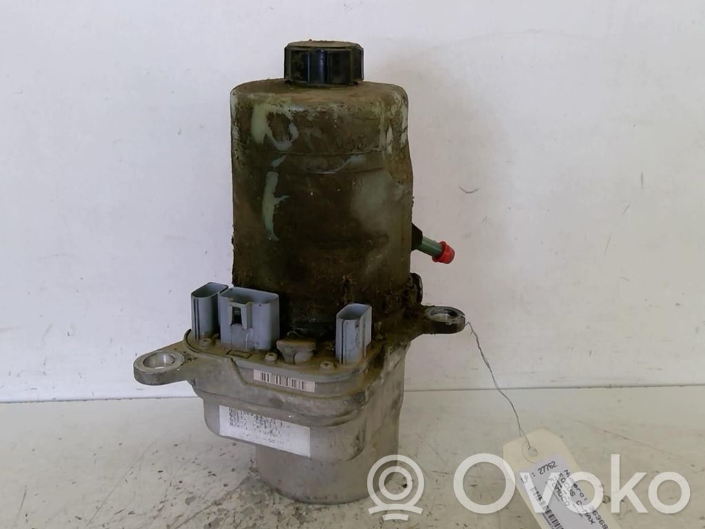 Ohjaustehostimen pumppu   1743471