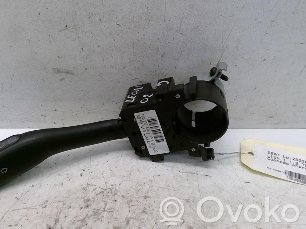 Seat Leon (1M) Palanca de intermitentes 